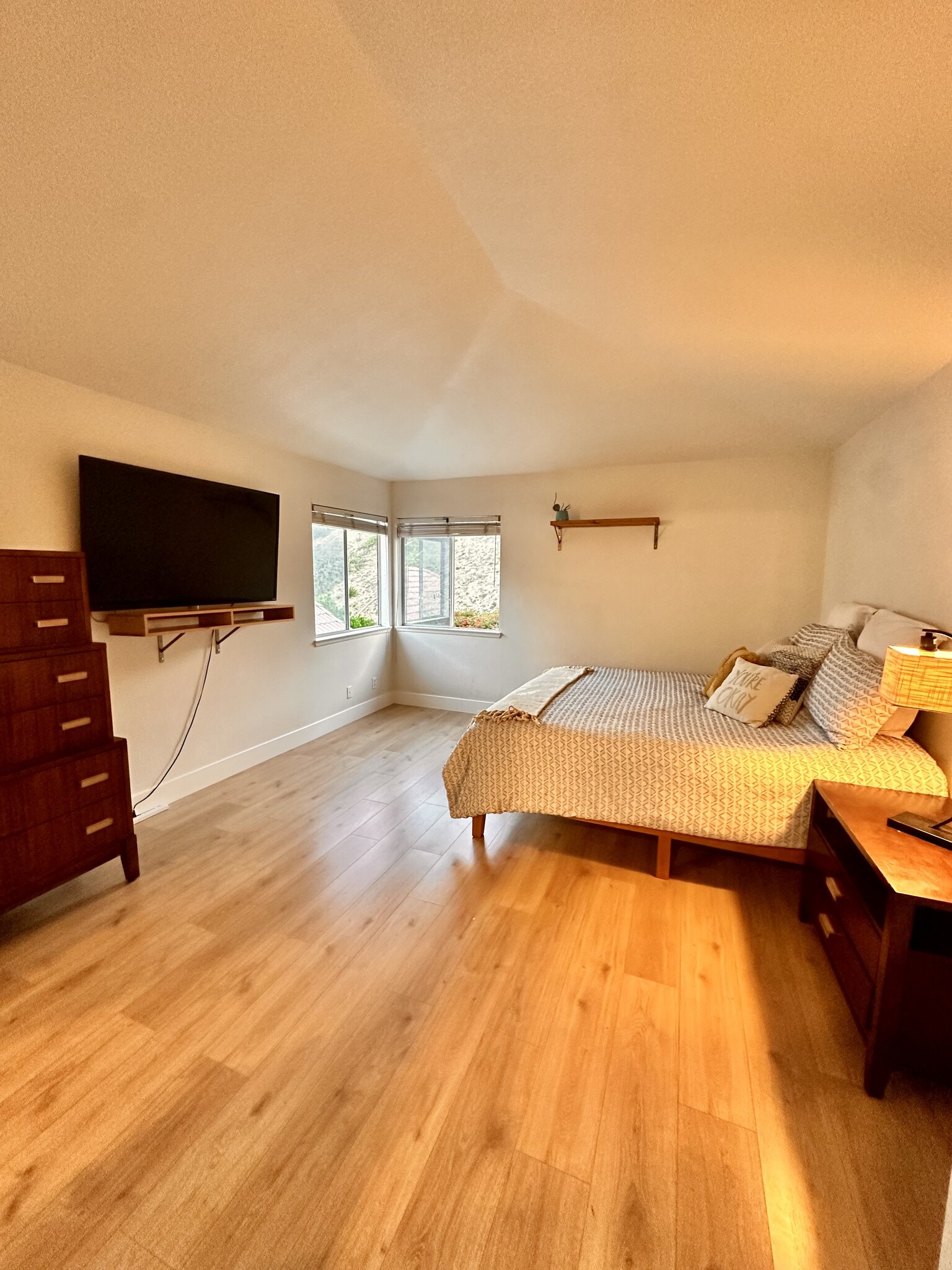 Building Photo - 23257 Joaquin Ridge Dr