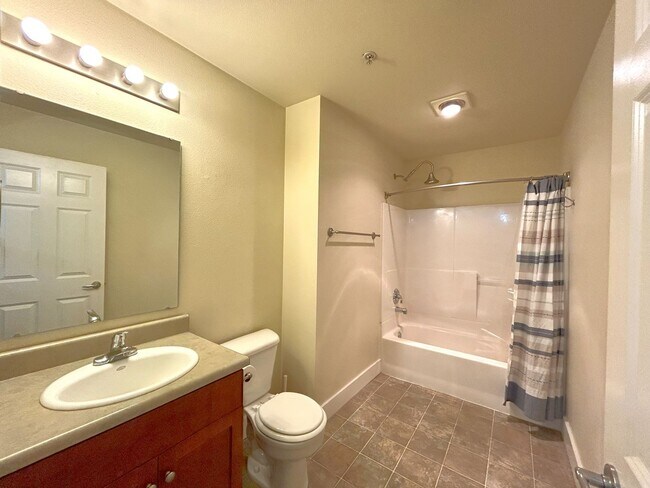 Building Photo - Your Landmark Lifestyle Starts Here: 1BR w...