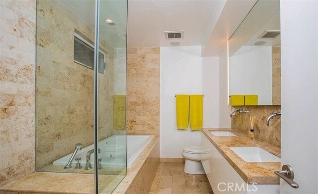 Building Photo - 2115 Groveland Dr