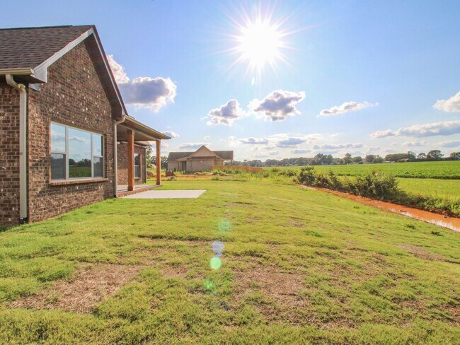 Building Photo - NEW Home at Lucas Ferry Farms!