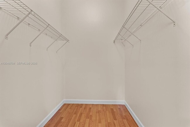 Building Photo - 2525 NE 135th St