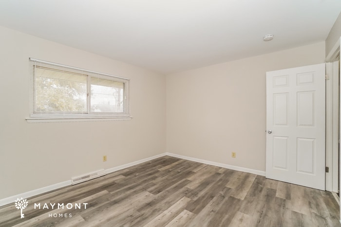 Building Photo - 1499 Shanley Dr