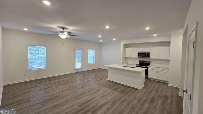 Building Photo - 5399 Allegro Ln