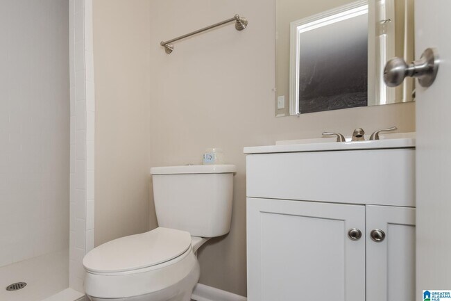 Building Photo - 1508 Brewster Cir