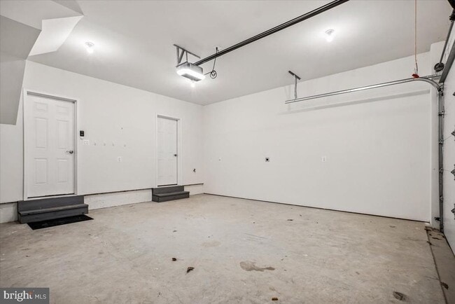 Building Photo - 3016 20th St S