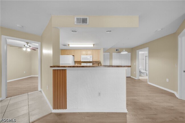 Building Photo - 1767 Four Mile Cove Pkwy