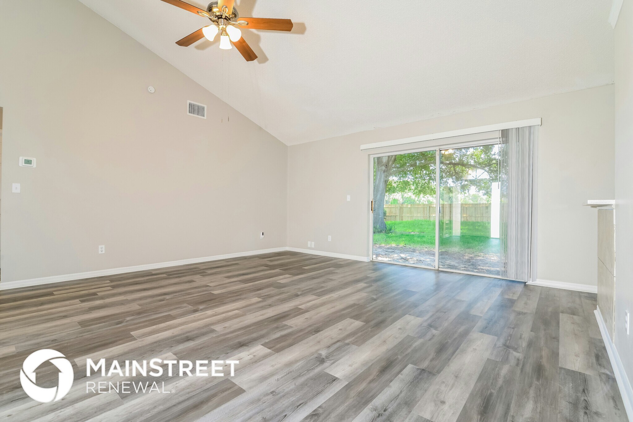 Building Photo - 2613 Waterview Dr