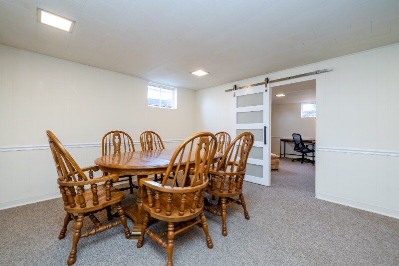 Building Photo - 2767 Oakwood Ln