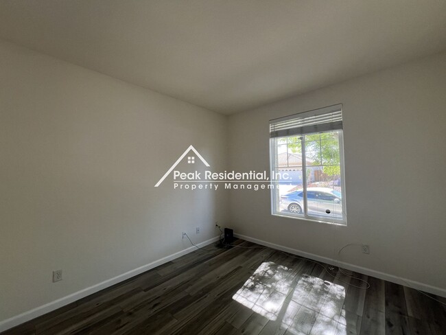 Building Photo - Updated 4bd/2ba Rancho Cordova Home!