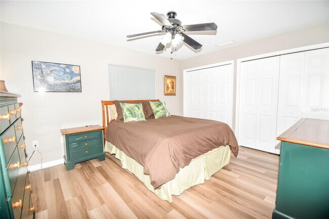 Building Photo - farm home