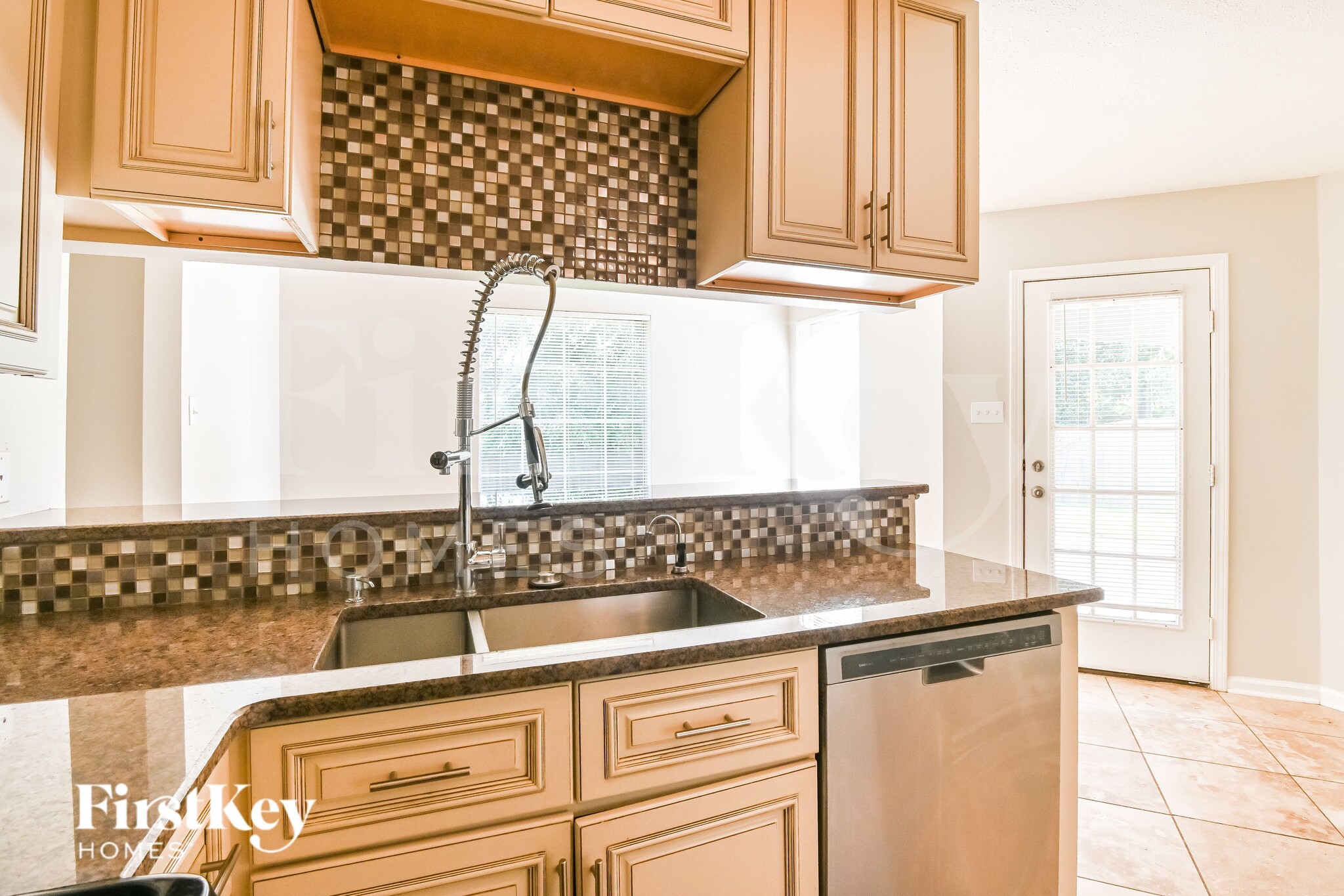 Building Photo - 8062 Ellis Rd