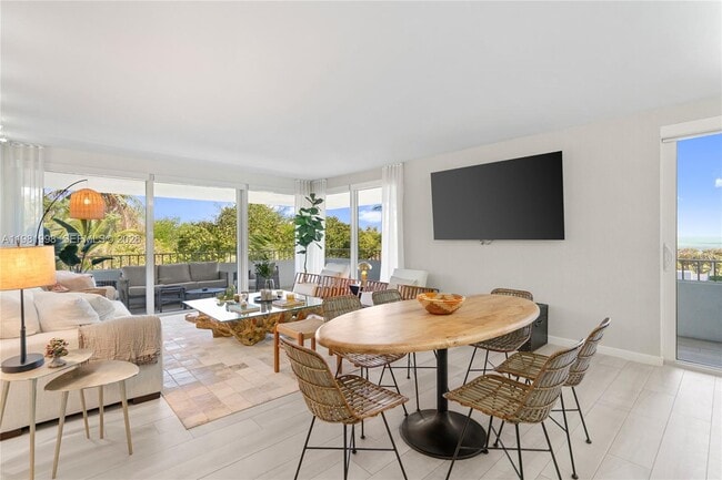 Building Photo - 177 Ocean Ln Dr