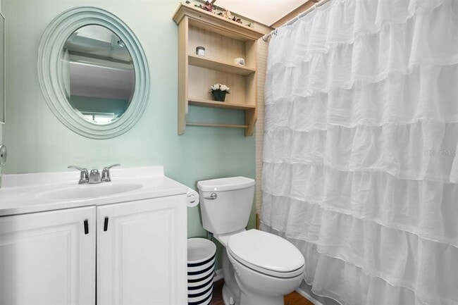 Building Photo - 1802 Bedford Terrace