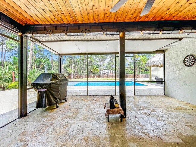 Building Photo - 14691 60th St N