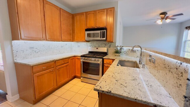 Building Photo - 1128 Bartholdi Ct