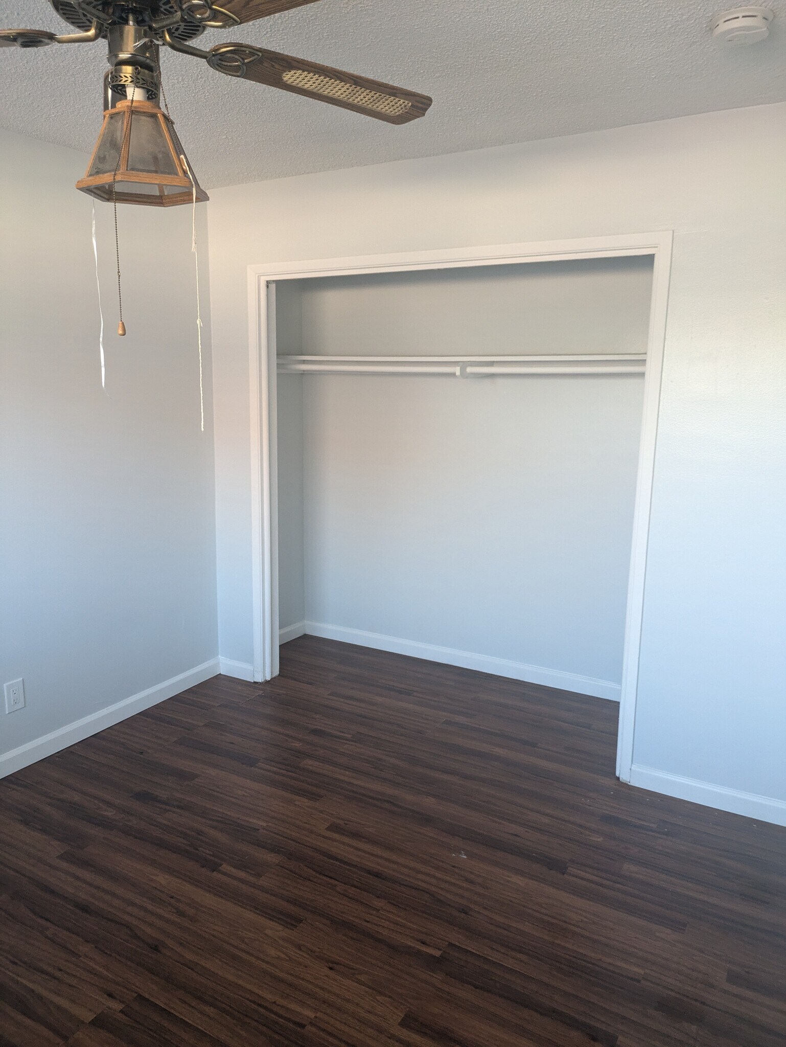 Building Photo - 14008 Los Angeles St