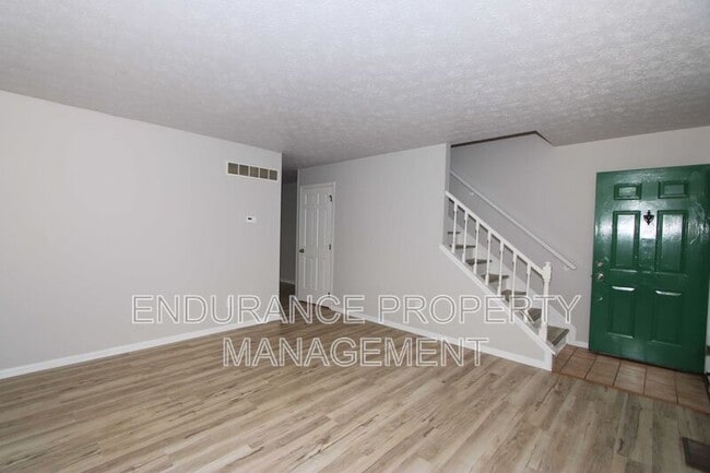 Building Photo - 3427 Sunbury Ln