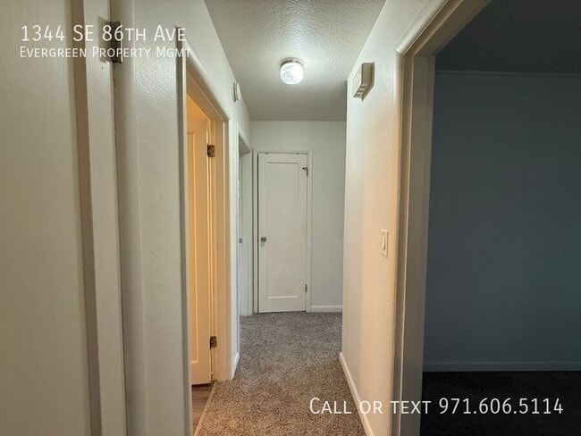 Building Photo - 1344 SE 86th Ave