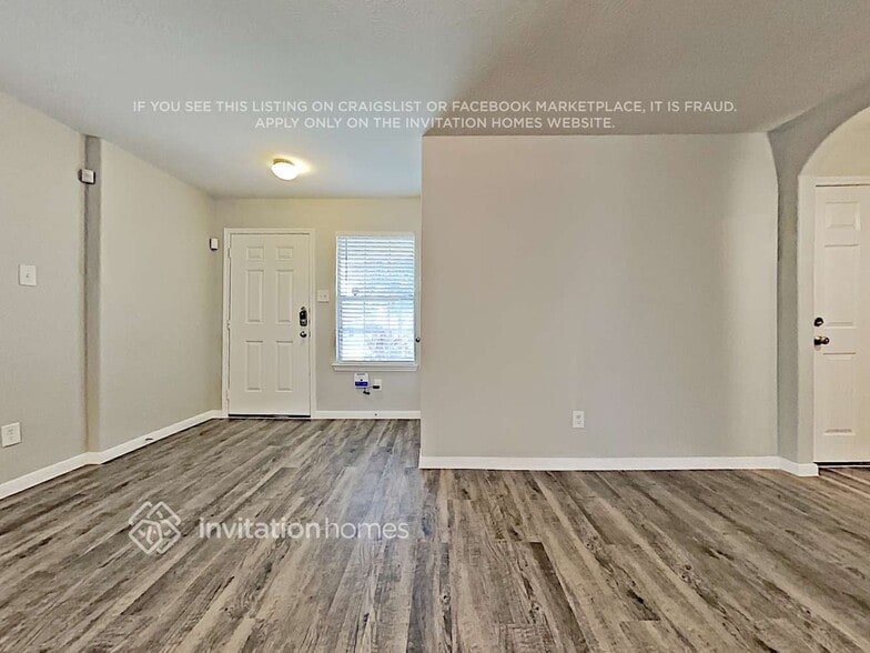 Building Photo - 18739 N Lyford Dr