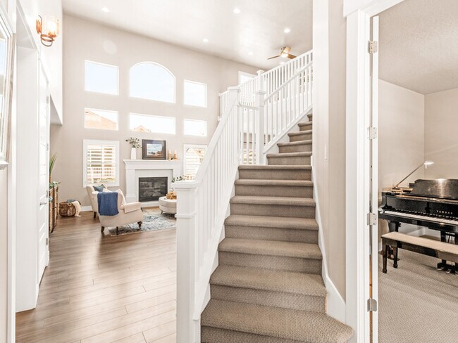 Building Photo - 2670 Weathervane Way S