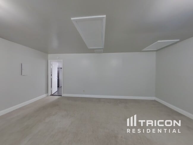 Building Photo - 2875 Brookton Ln SE