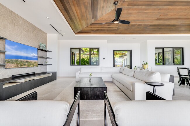 Building Photo - 16 Kumu Niu Pl