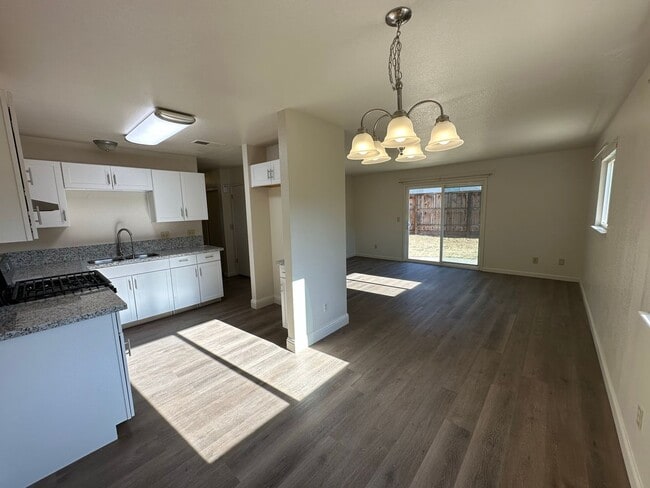 Building Photo - 2631 Dobbins Ln