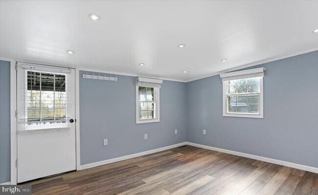 Building Photo - 14301 Dutchtown Rd