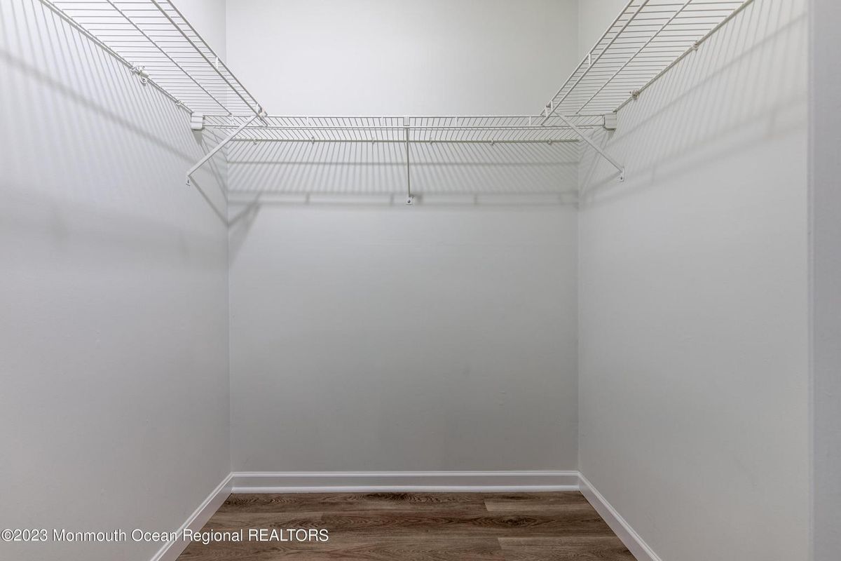 Building Photo - 14-1 Providence Ct