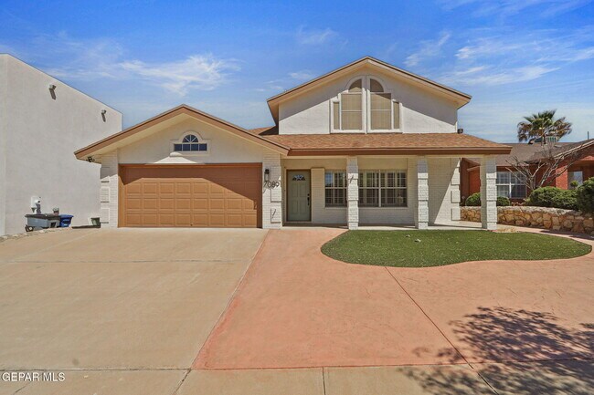 Primary Photo - 7089 Luz De Espejo Dr