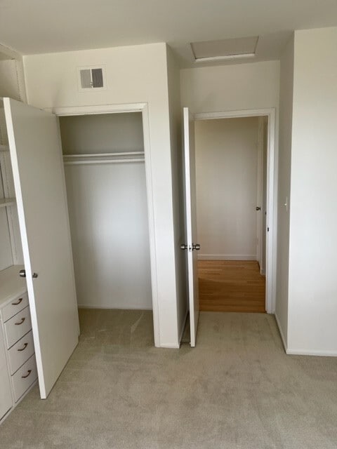 Building Photo - 4903 Whitehaven Way