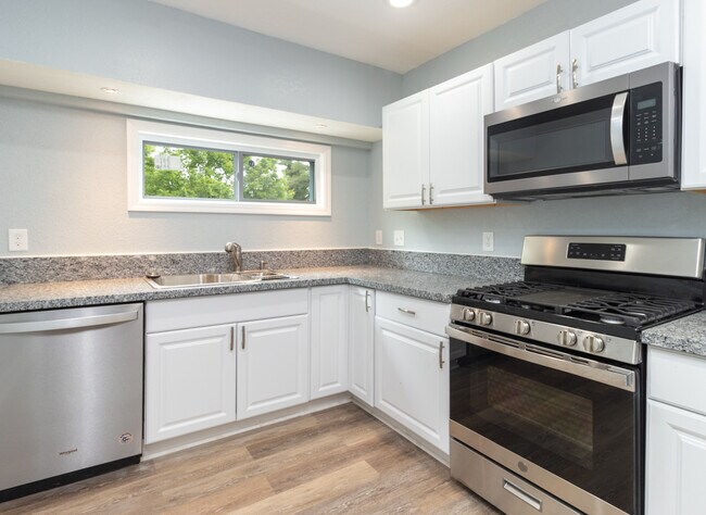 Building Photo - 5211 Holston Dr