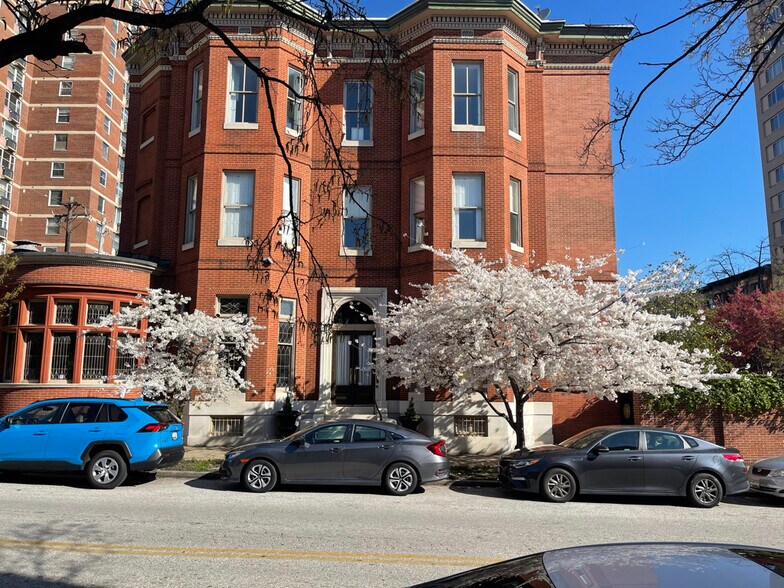 Exterior - 106 E Chase St