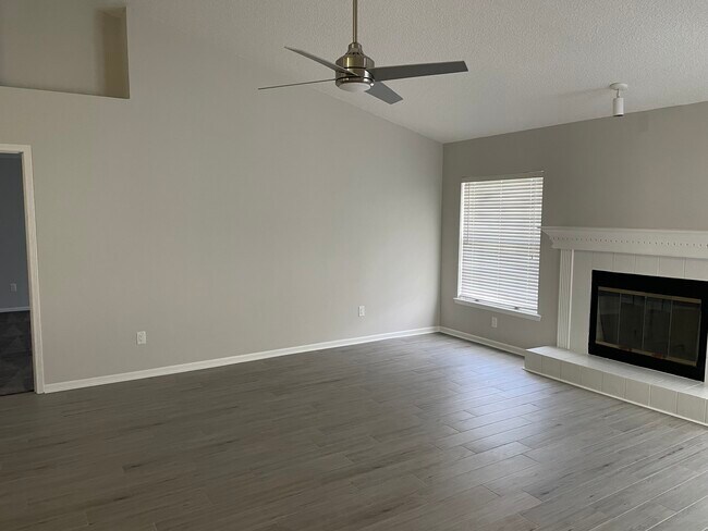 Building Photo - 65 Waterbridge Pl