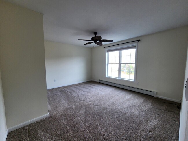 Building Photo - 28 Owens Dr