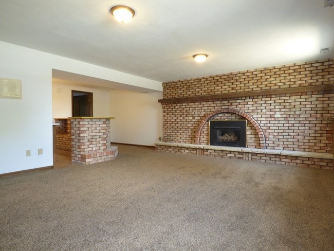 Building Photo - 155 Clubridge Pl