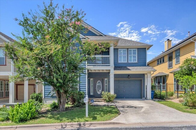 Building Photo - 629 12 Oaks Ln