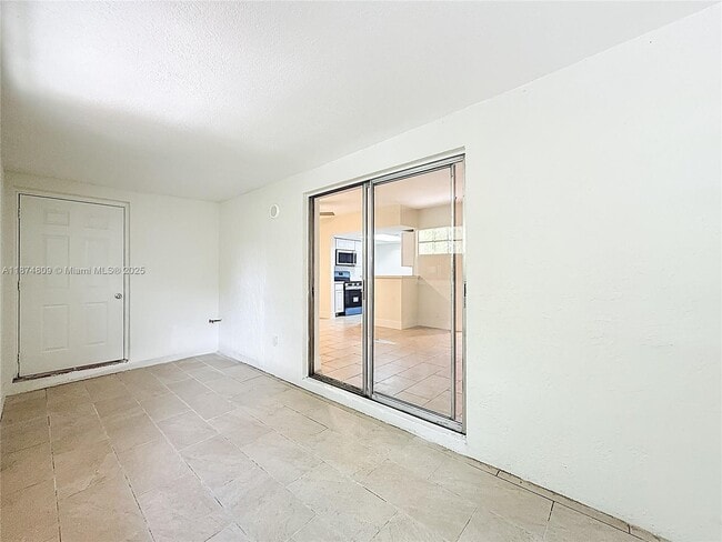 Building Photo - 1379 Seaview