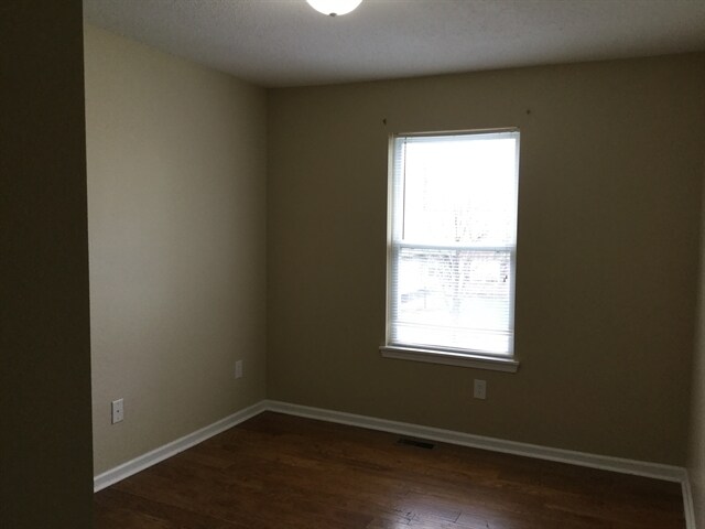 Building Photo - 9939 Big Bend Dr