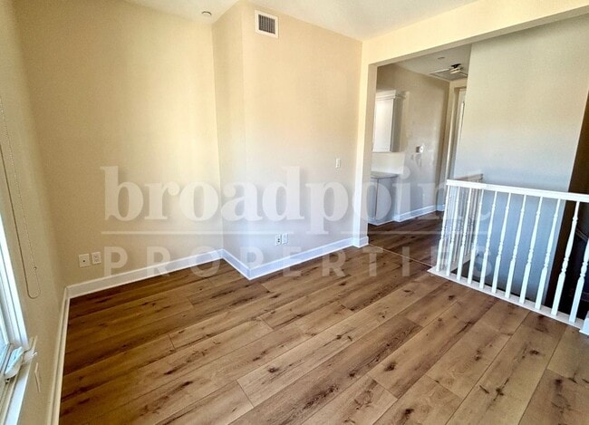 Building Photo - 1501 San Elijo Rd S