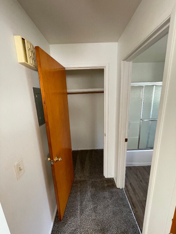 Building Photo - 3033 NE 140th St