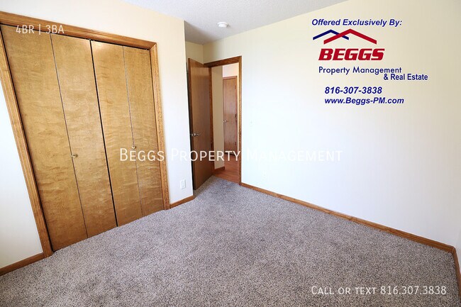 Building Photo - 2116 Glenside-