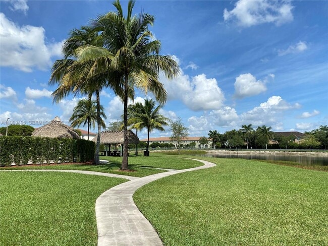 Building Photo - 1978 SE 23rd Terrace