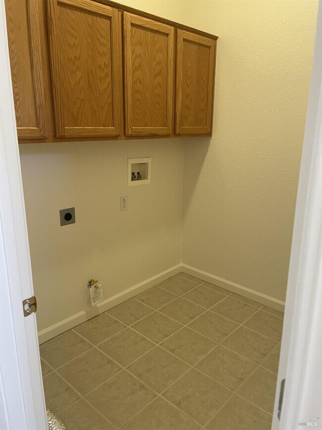 Building Photo - 201 Spur Ridge Ln