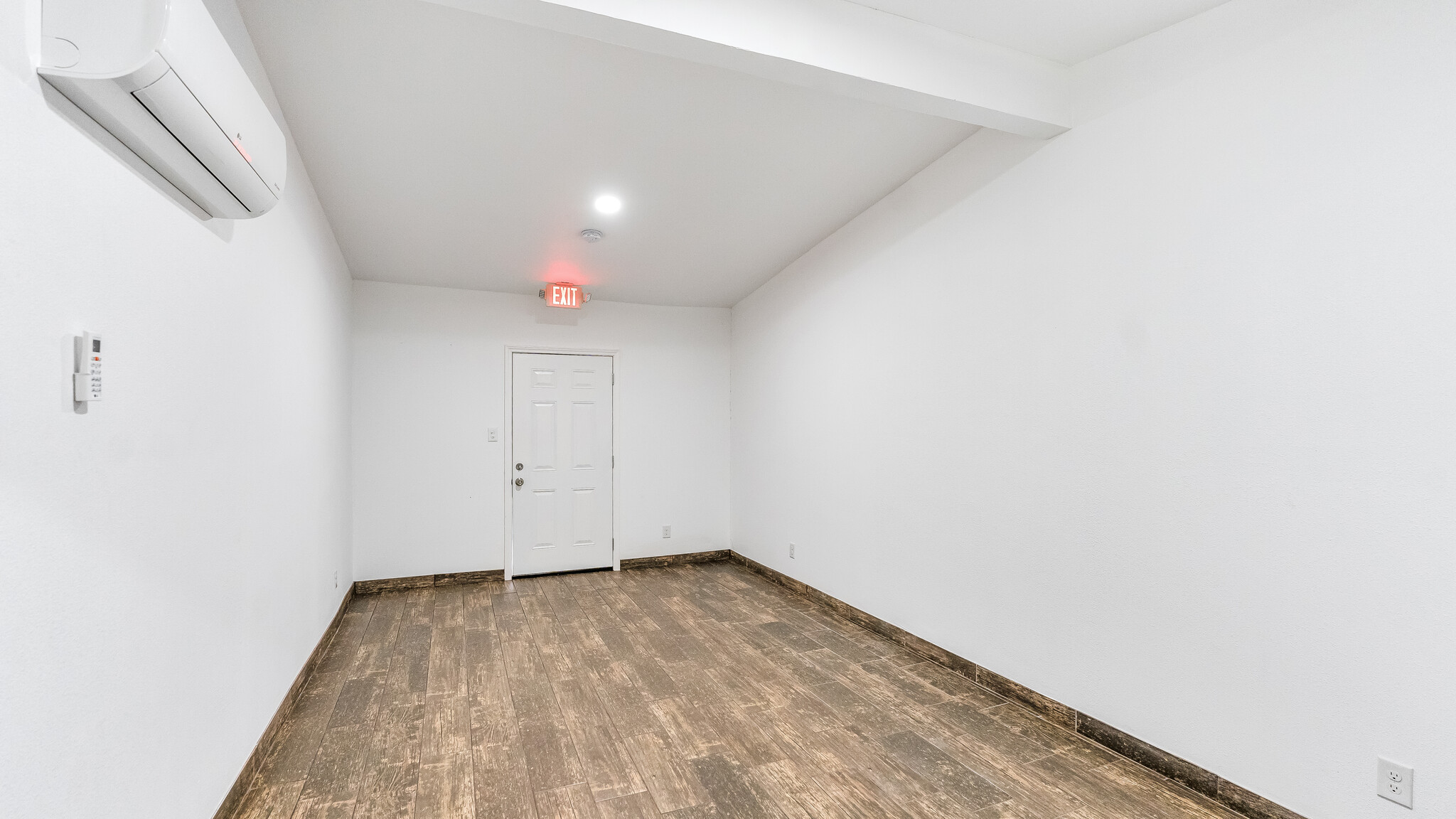 Building Photo - 4530 Walzem Rd