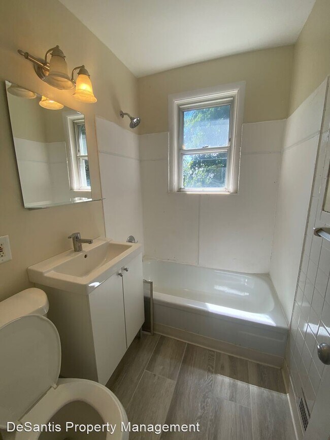 Building Photo - 3 br, 1 bath House - 500 Cypress Drive