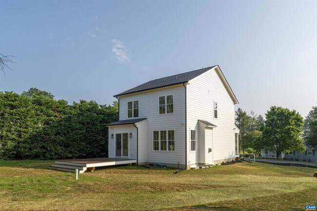 Building Photo - 1809 Old Orchard Rd