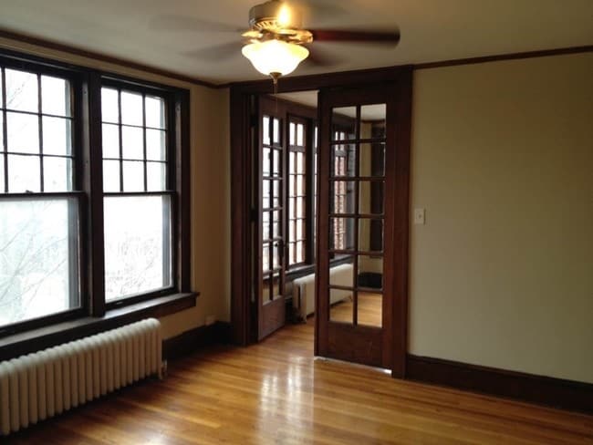 Interior Photo - Delester- 811 16th St.