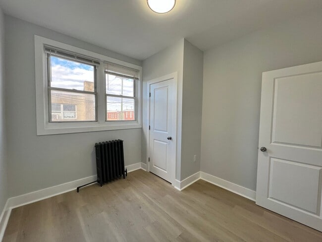 Building Photo - New Rehabbed 3bed/1.5bath in Grays Ferry