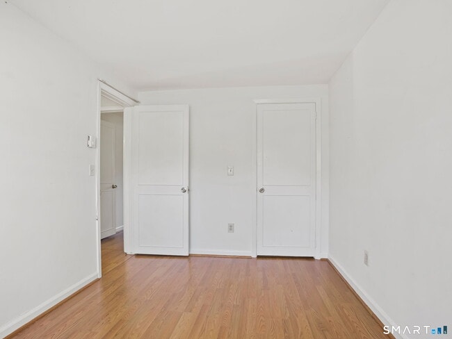 Building Photo - 21 Richdale Dr